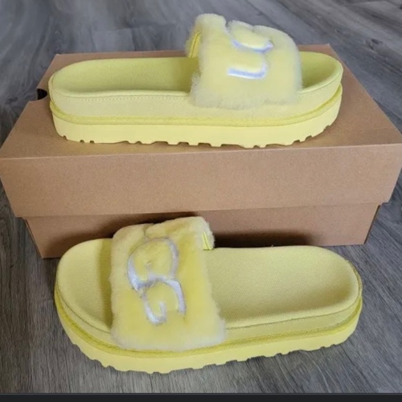 UGG Laton Fur Slide SZ 7 BRAND NEW 💛⭐️🌻🌝 - Picture 3 of 10